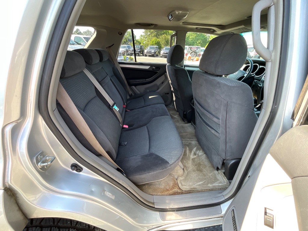 2004 Toyota 4Runner SR5 photo