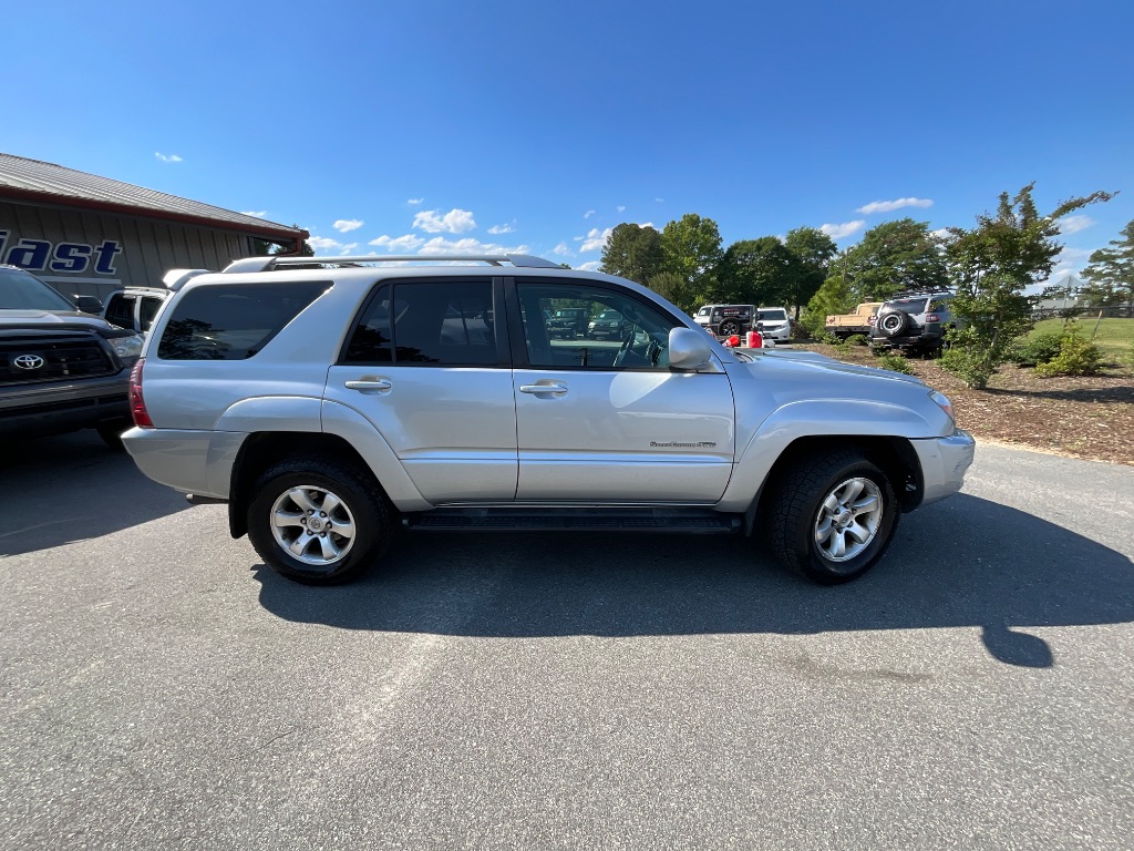 2004 Toyota 4Runner SR5 photo
