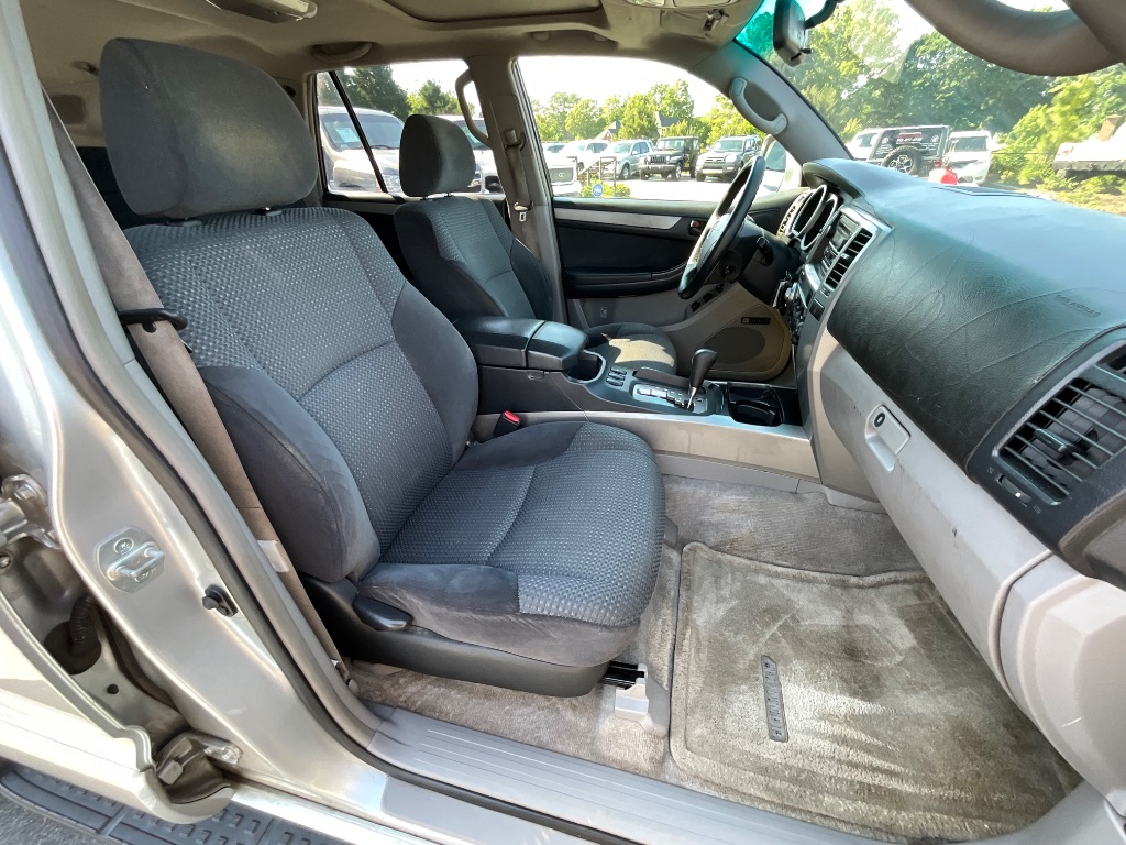 2004 Toyota 4Runner SR5 photo