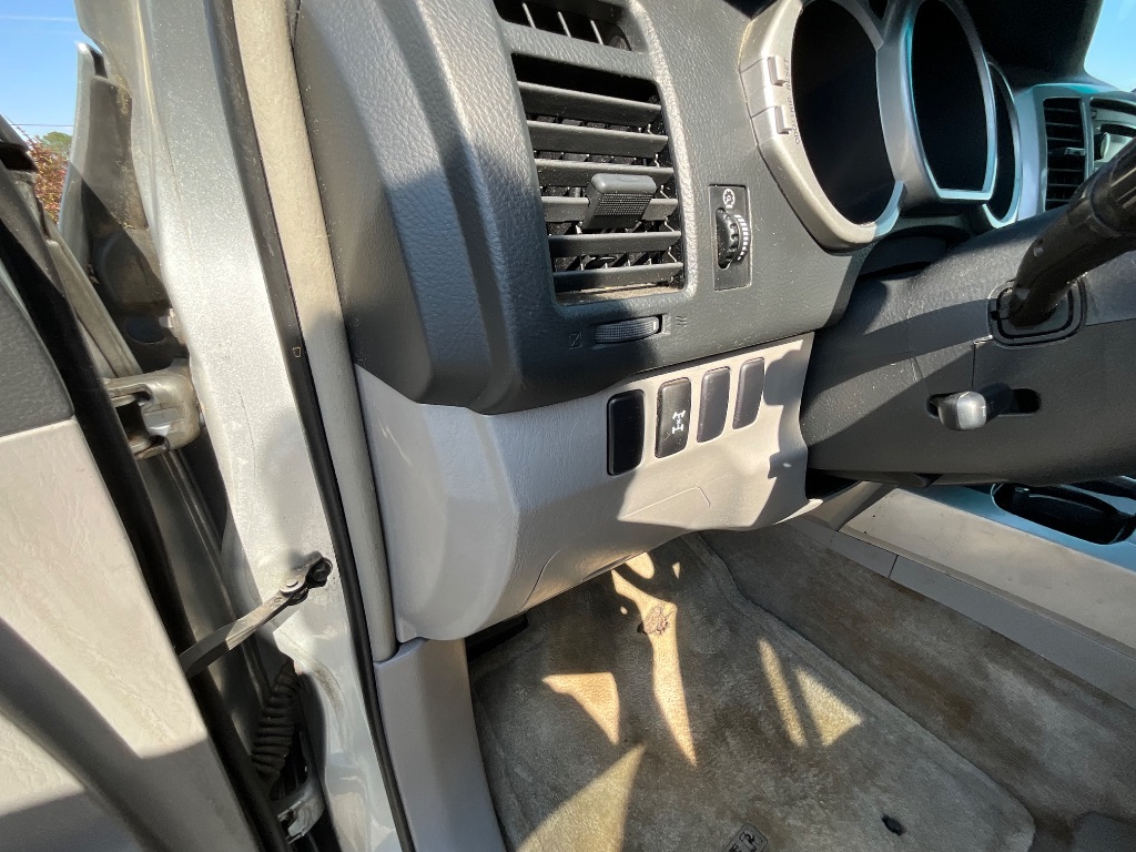 2004 Toyota 4Runner SR5 photo