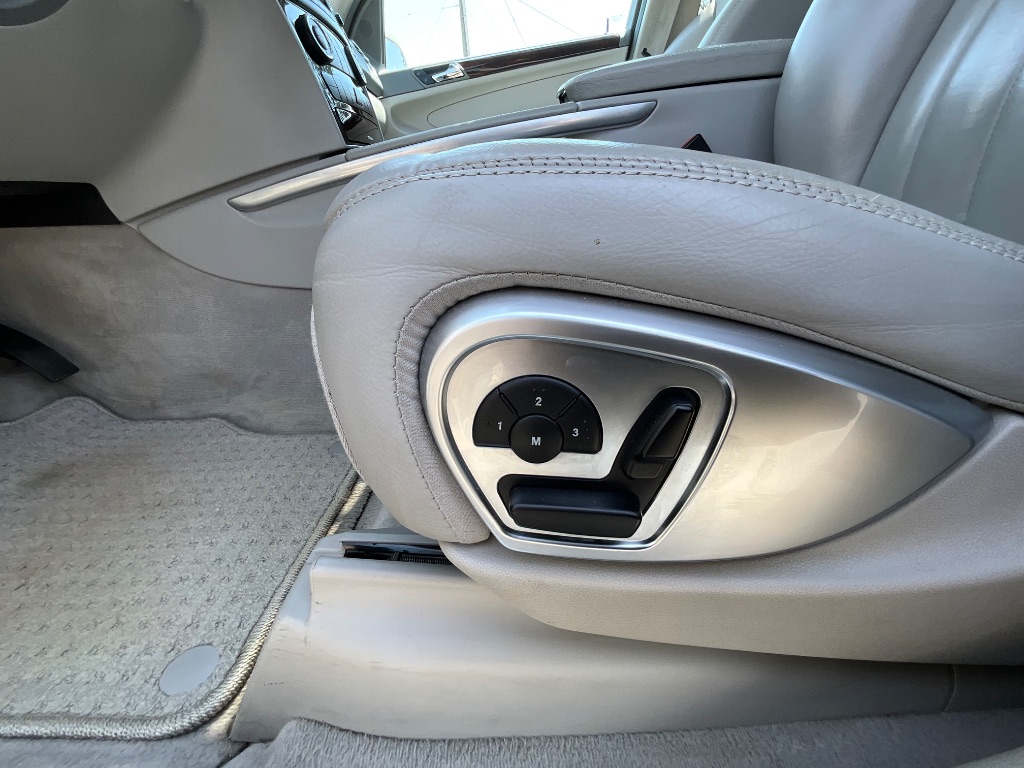 2006 Mercedes-Benz M-Class ML500 photo