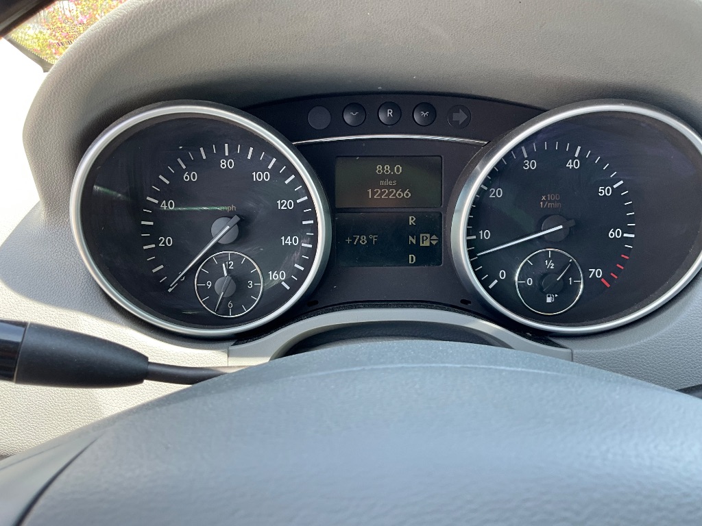 2006 Mercedes-Benz M-Class ML500 photo