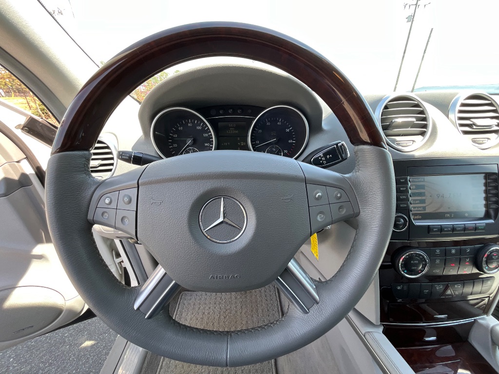 2006 Mercedes-Benz M-Class ML500 photo