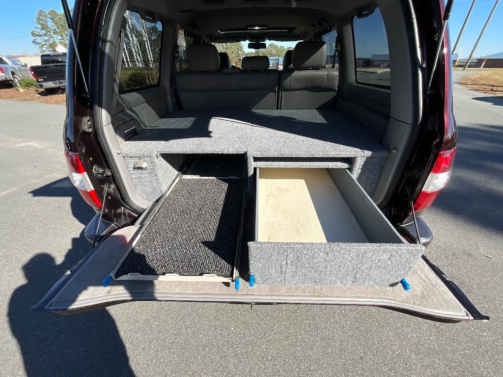 2006 Toyota Land Cruiser - $32,950