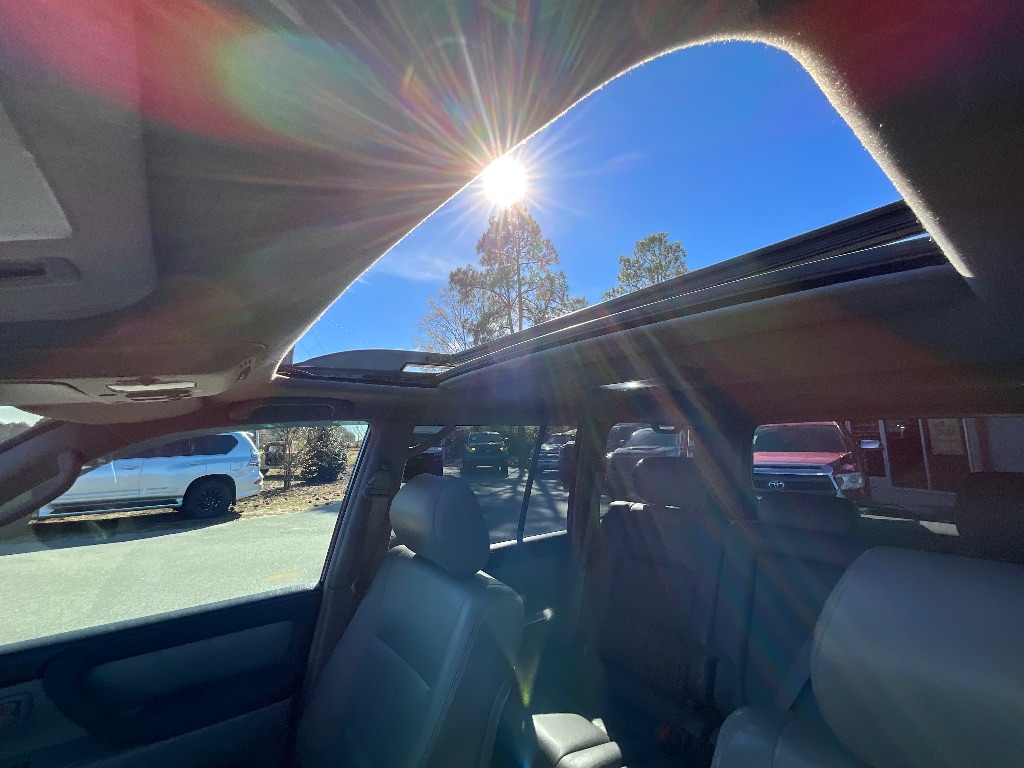 2006 Toyota Land Cruiser - $32,950