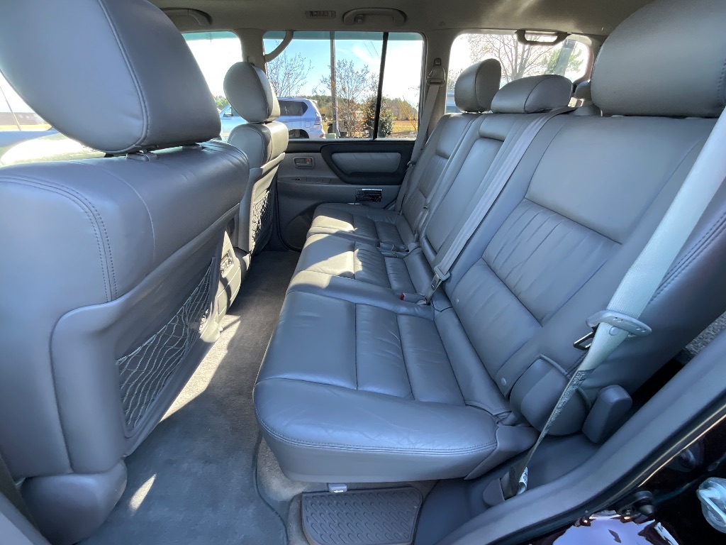 2006 Toyota Land Cruiser - $32,950
