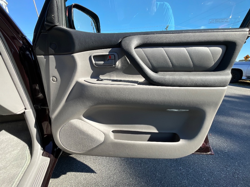 2006 Toyota Land Cruiser - $32,950