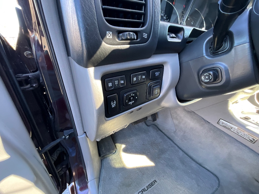 2006 Toyota Land Cruiser - $32,950