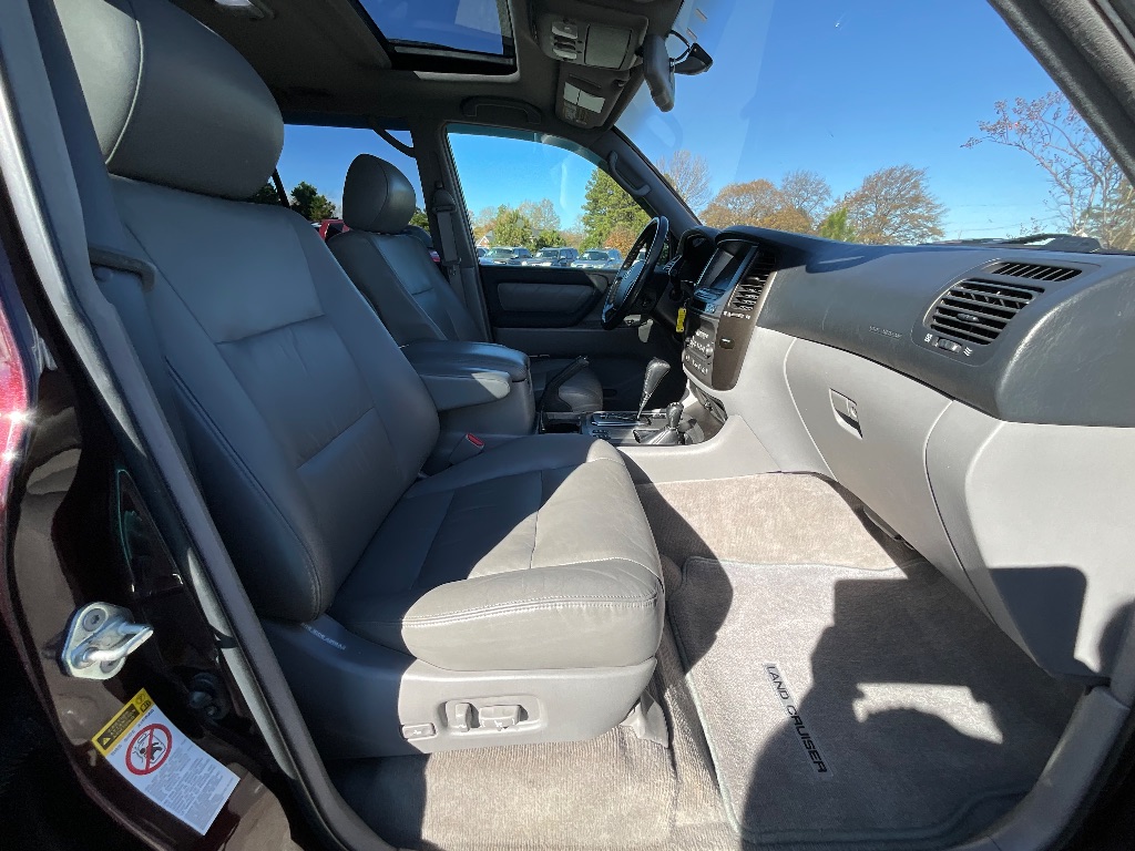 2006 Toyota Land Cruiser - $32,950