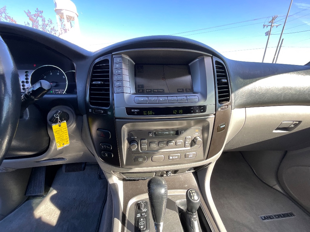 2006 Toyota Land Cruiser - $32,950