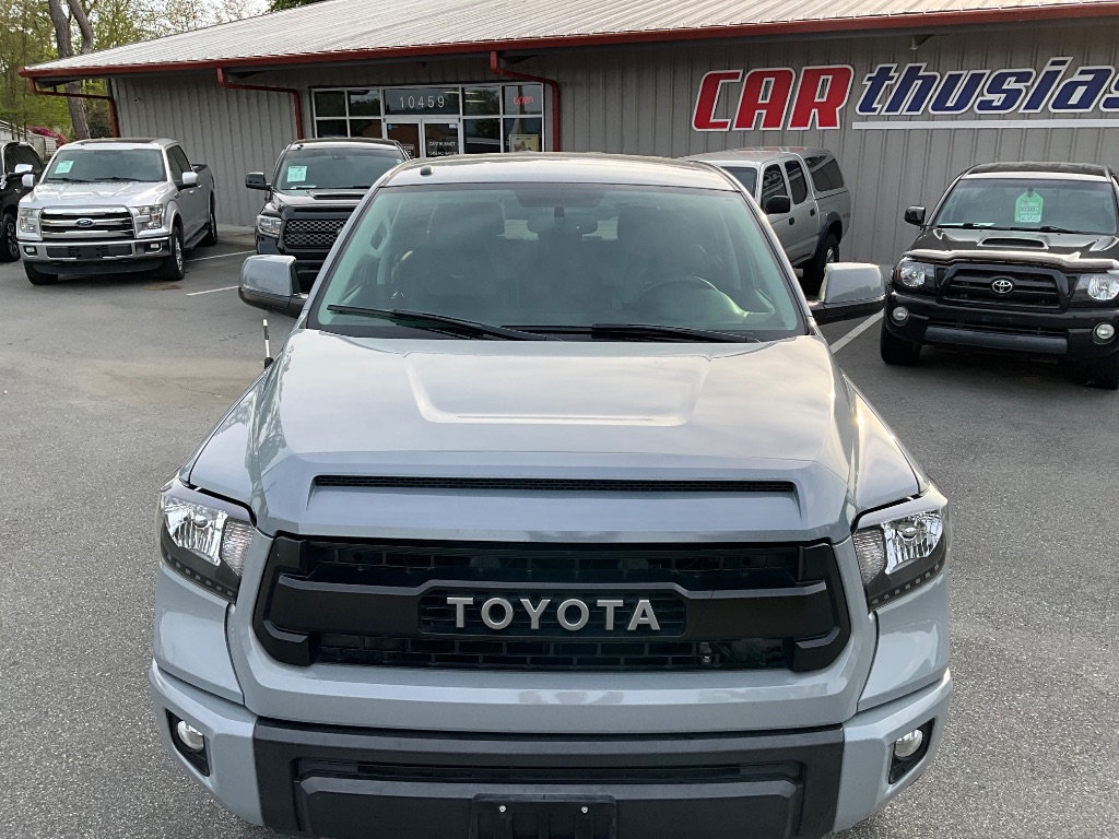 2017 Toyota Tundra - $31,950