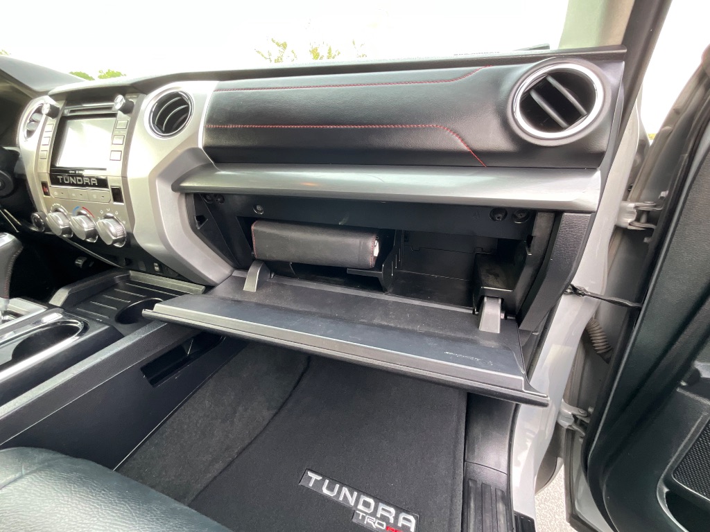 2017 Toyota Tundra - $31,950