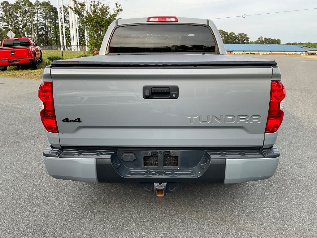 2017 Toyota Tundra - $31,950