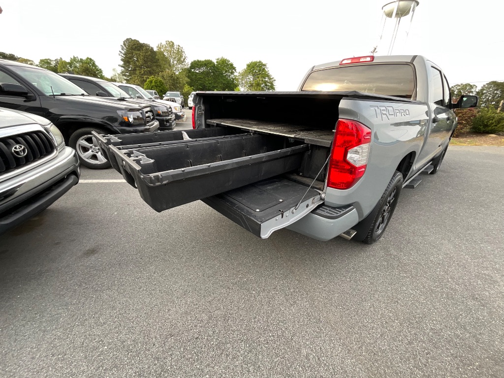 2017 Toyota Tundra - $31,950