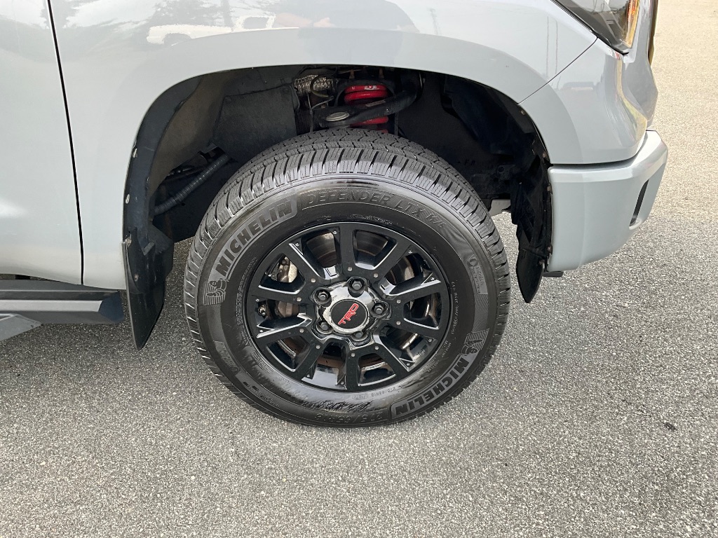 2017 Toyota Tundra - $31,950