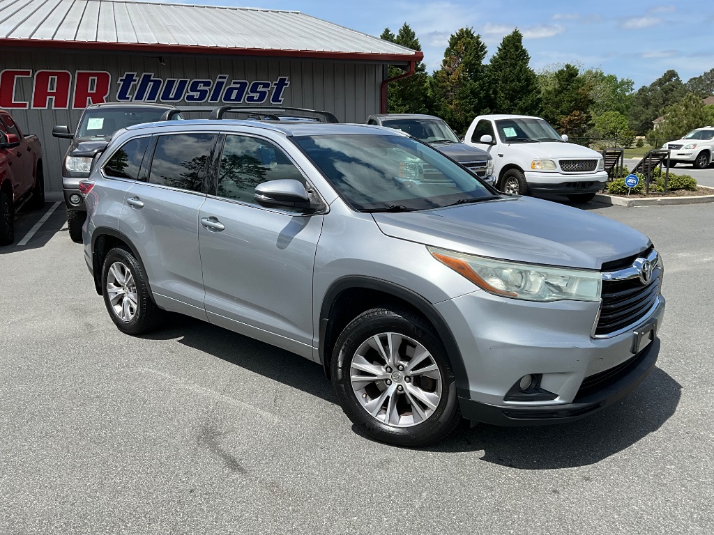 2015 Toyota Highlander - $14,950