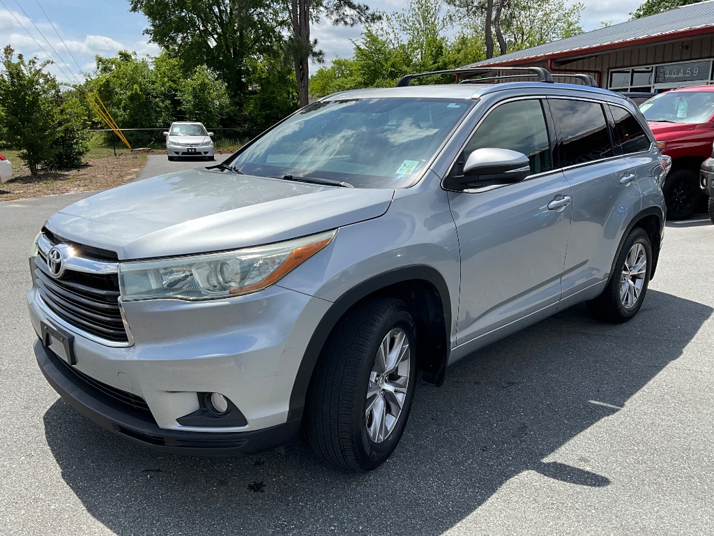 2015 Toyota Highlander - $14,950