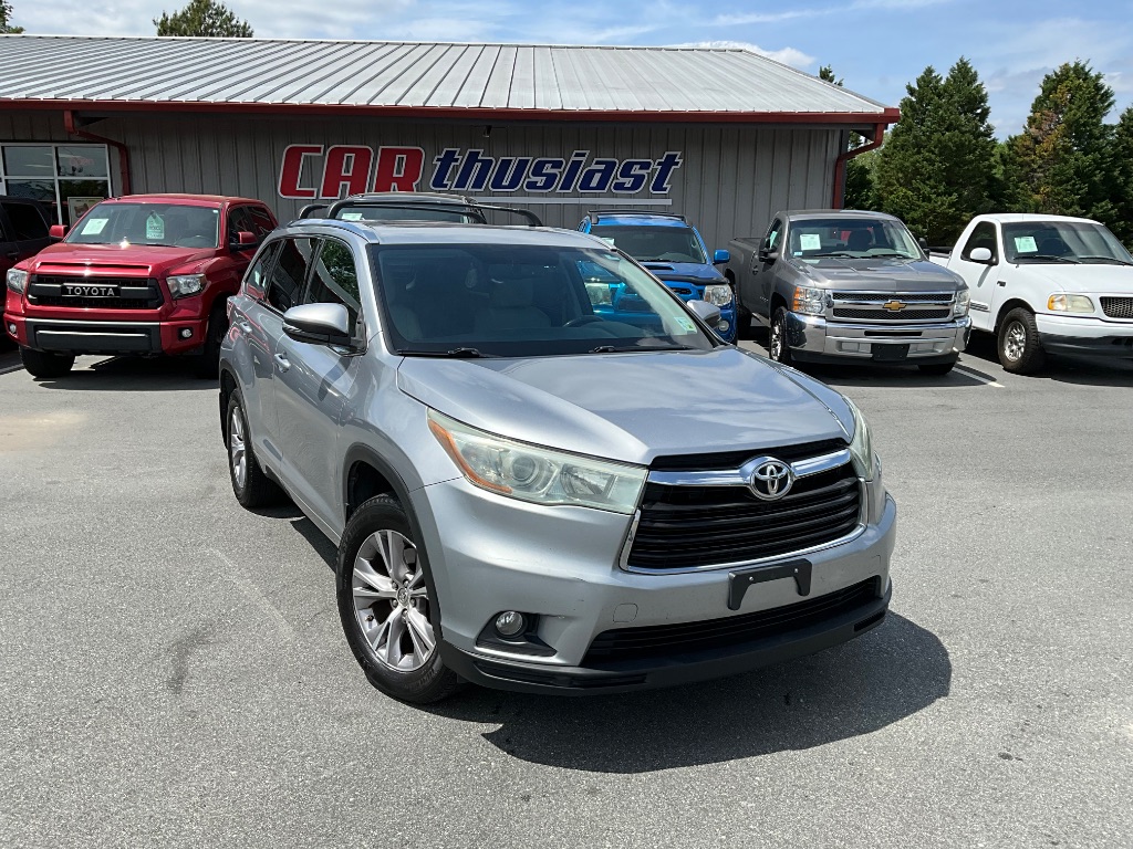 2015 Toyota Highlander - $14,950