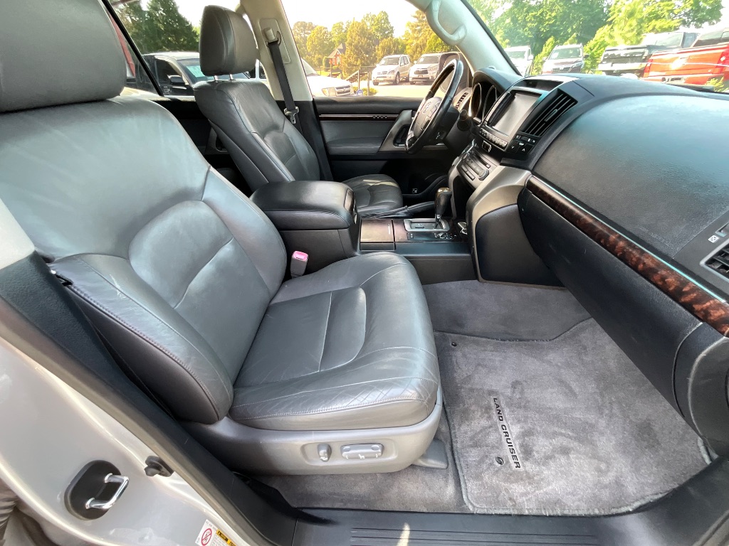 2009 Toyota Land Cruiser - $24,950