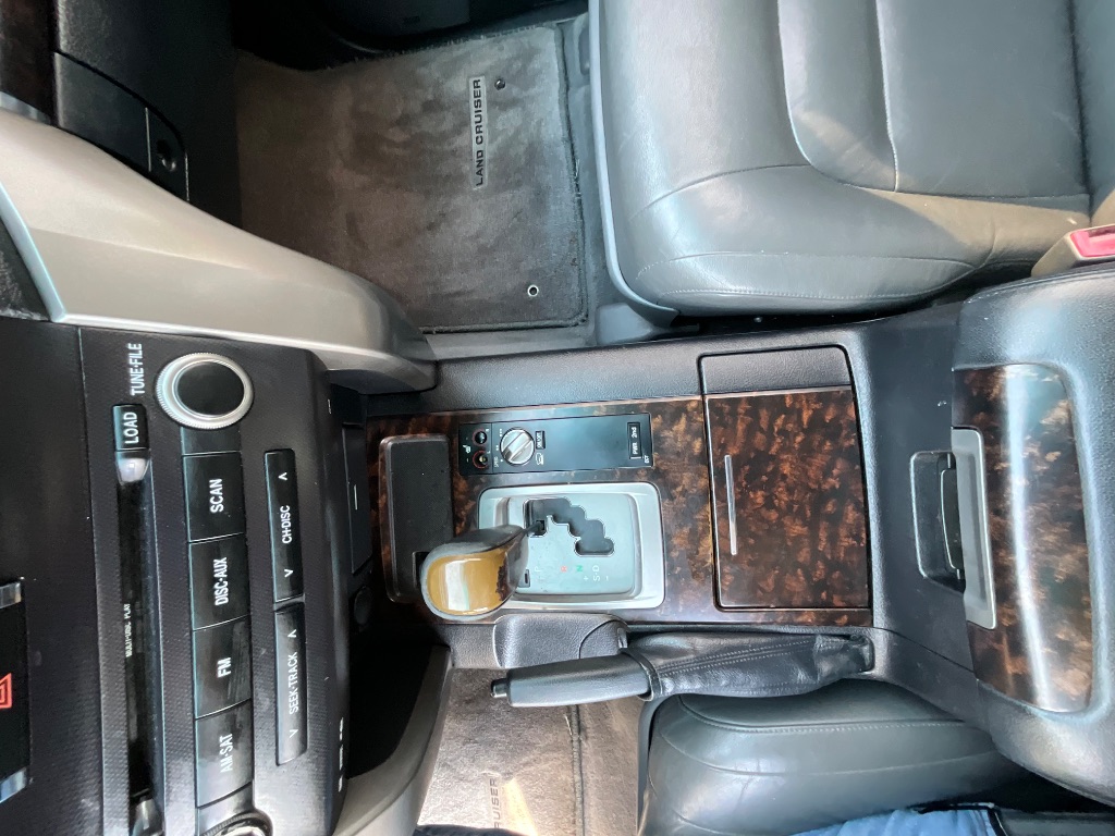 2009 Toyota Land Cruiser - $24,950