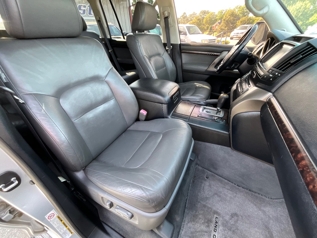 2009 Toyota Land Cruiser - $24,950