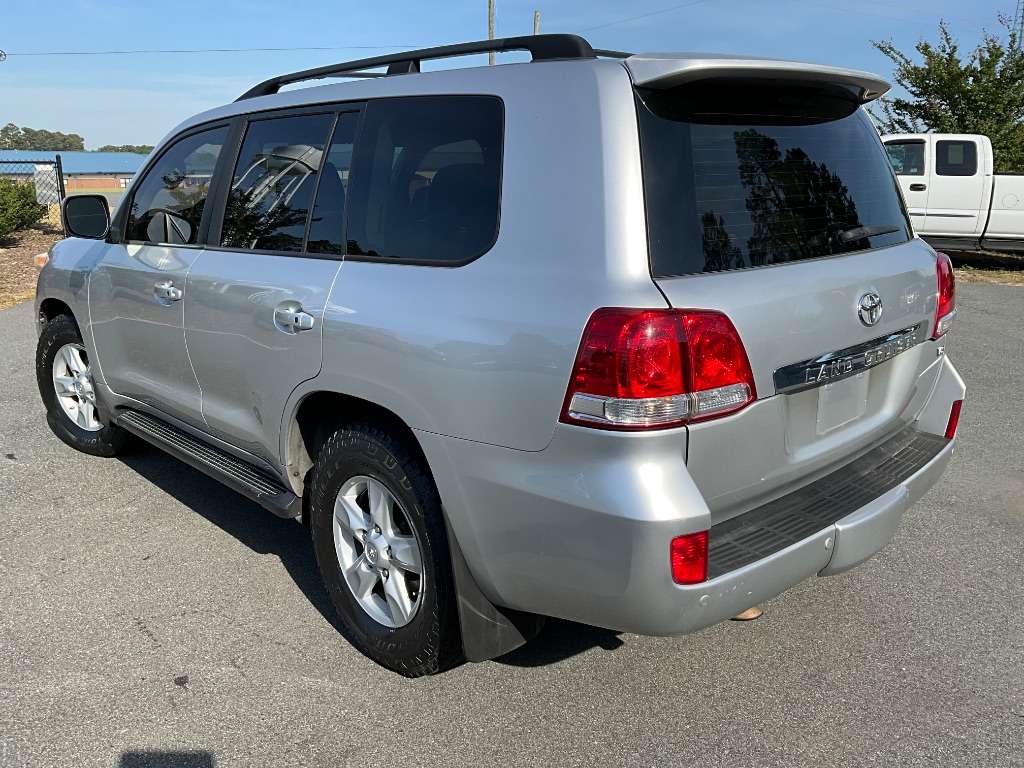 2009 Toyota Land Cruiser - $24,950