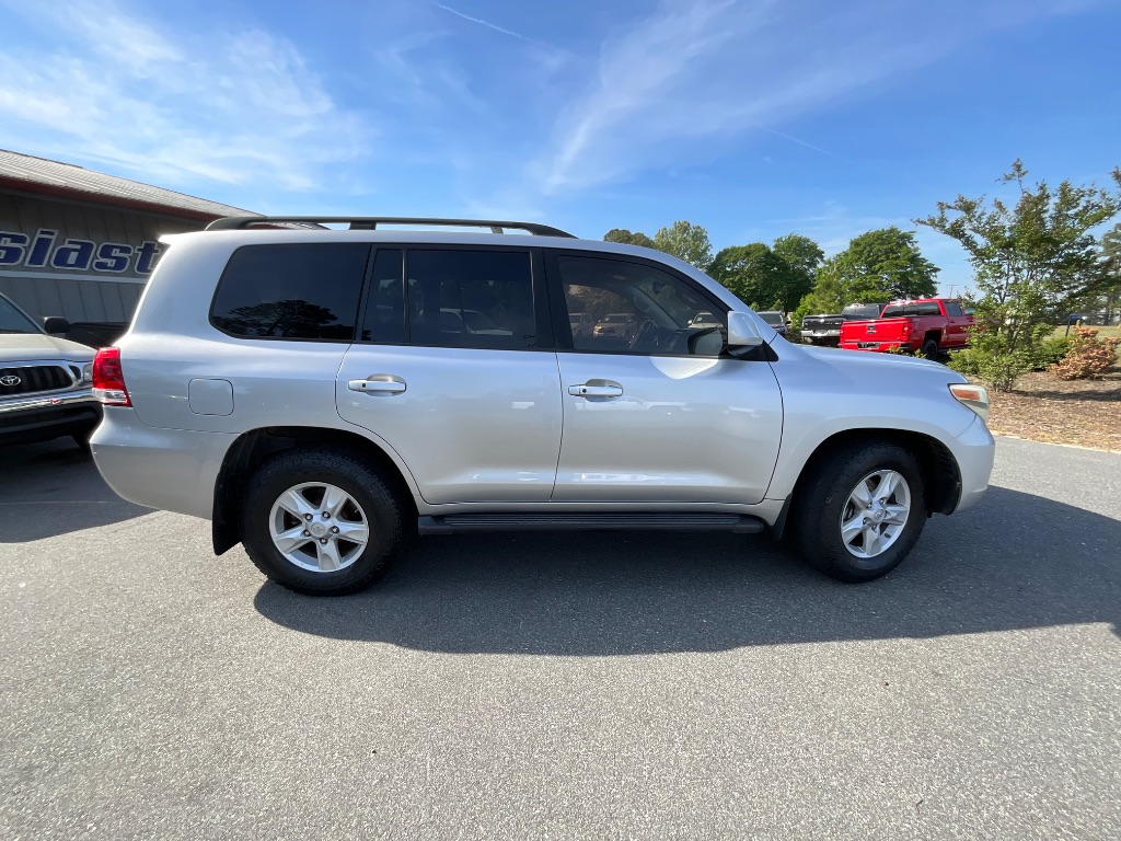 2009 Toyota Land Cruiser - $24,950