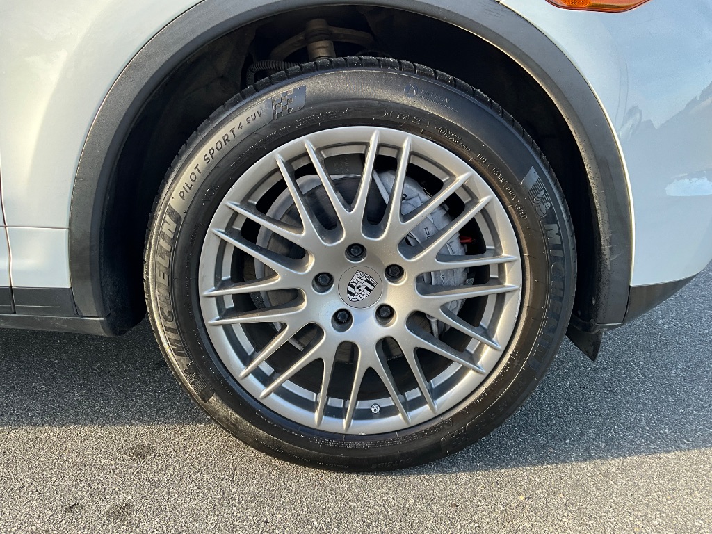 2013 Porsche Cayenne - $29,950