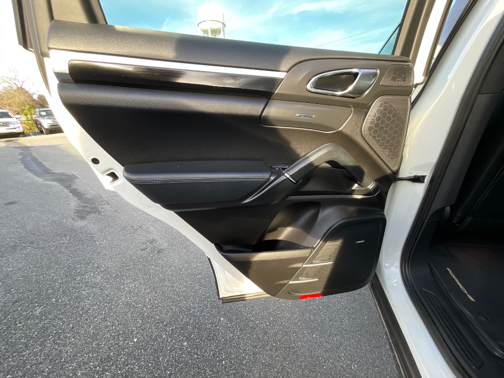 2013 Porsche Cayenne - $29,950