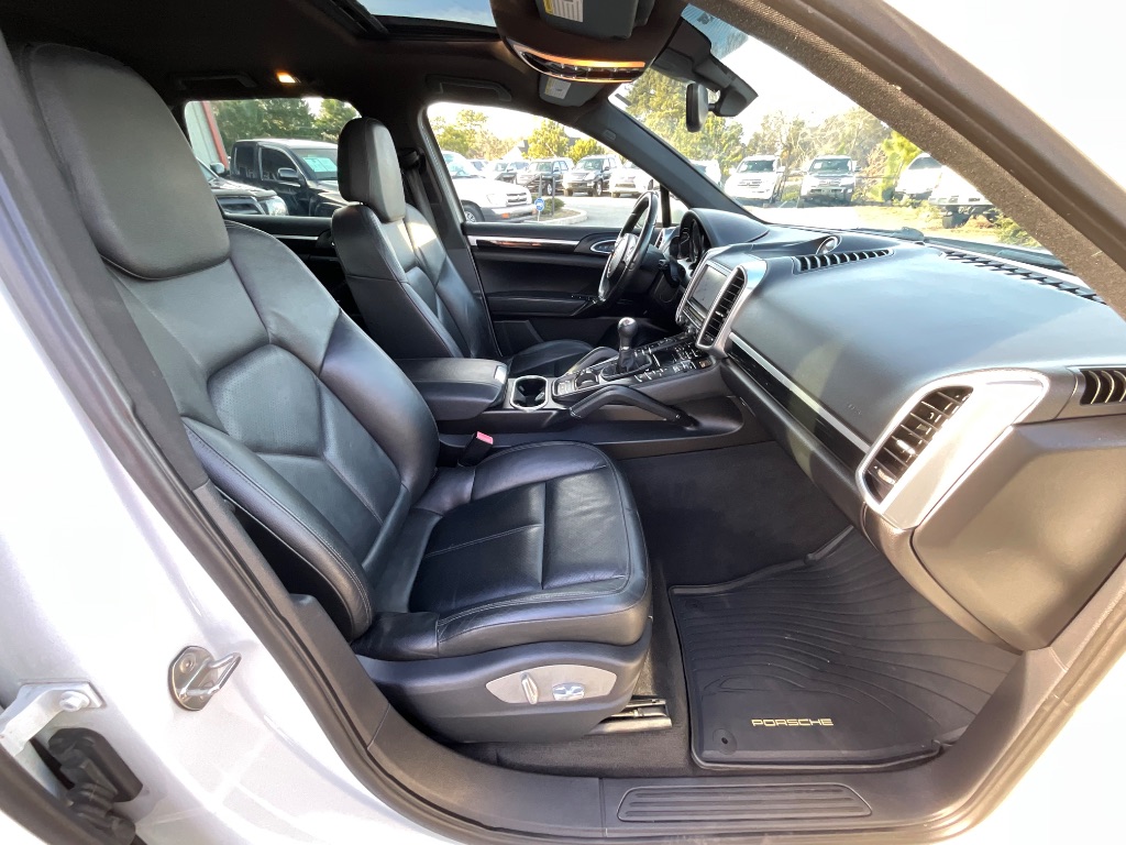 2013 Porsche Cayenne - $29,950