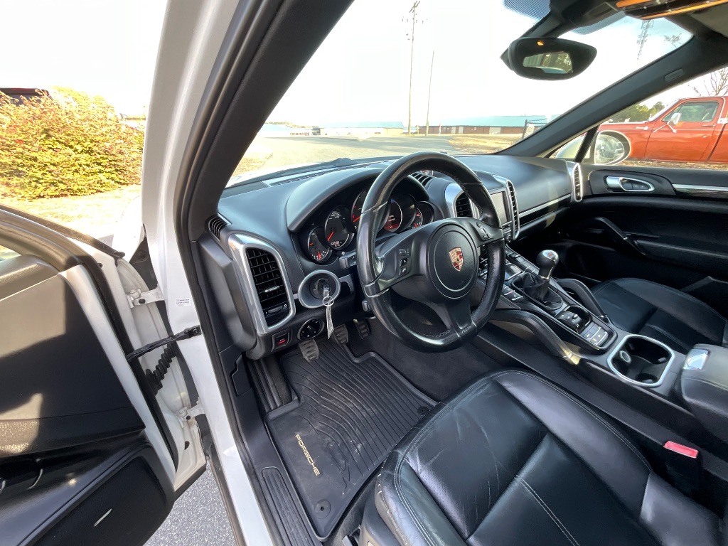 2013 Porsche Cayenne - $29,950