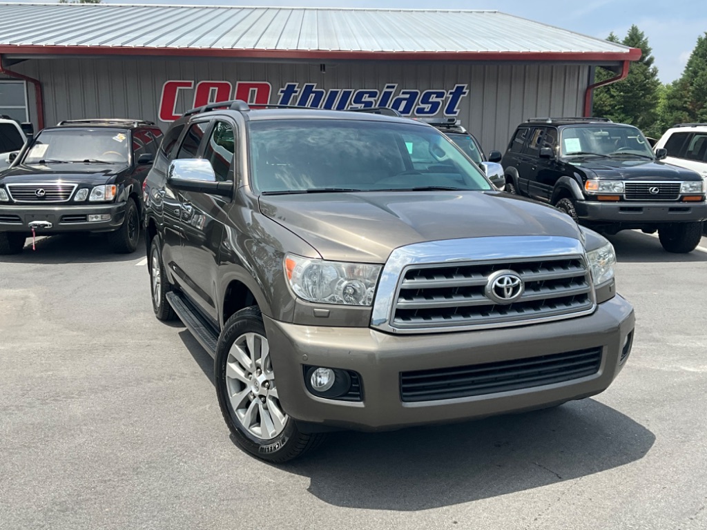 The 2015 Toyota Sequoia Limited photos