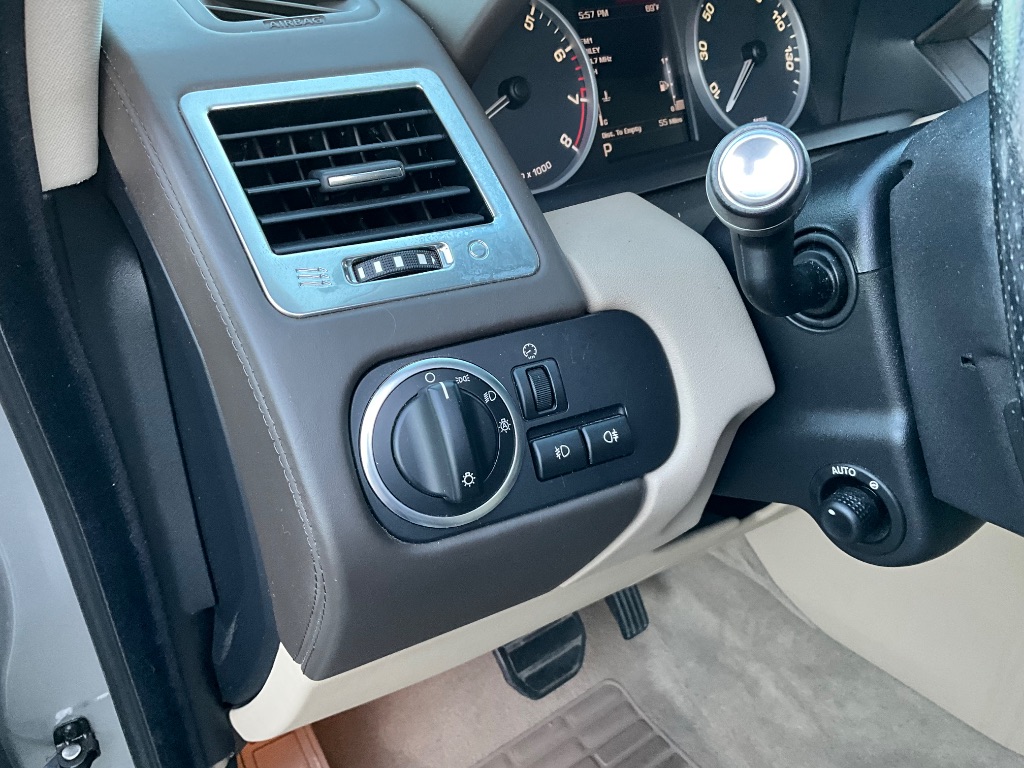 2012 Land Rover Range Rover Sport - $7,950