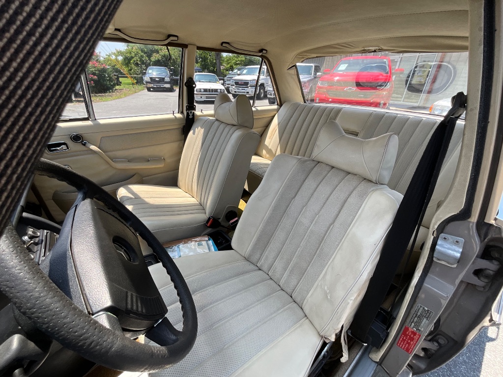 1973 MERCEDES-BEN 220D