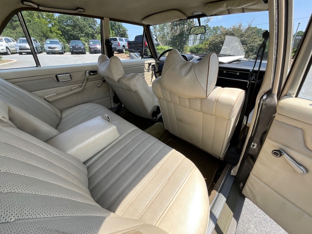 1973 MERCEDES-BEN 220D