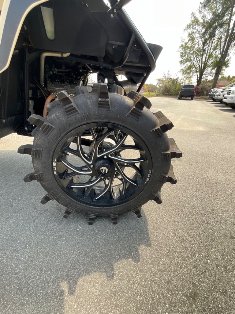 2023 Yamaha Yxz1000r - $16,950