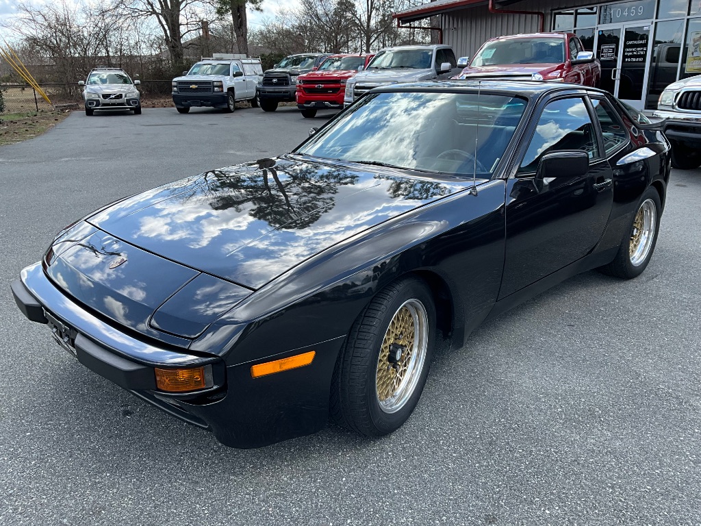 1983 Porsche 944 - $24,950