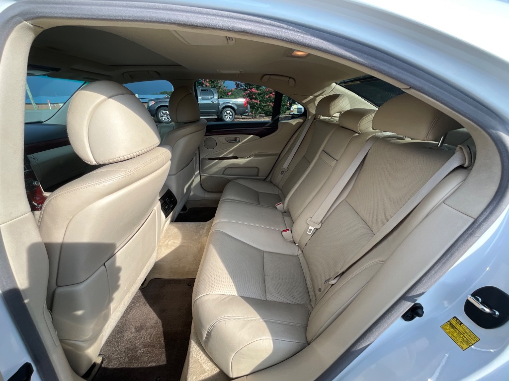 2010 Lexus LS