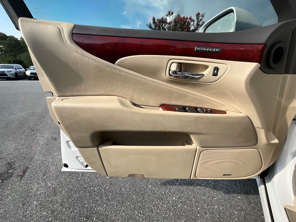 2010 Lexus LS