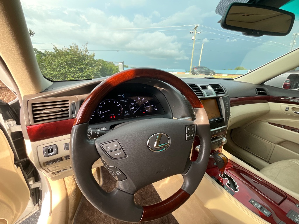2010 Lexus LS
