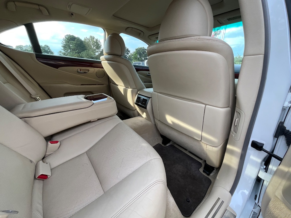 2010 Lexus LS