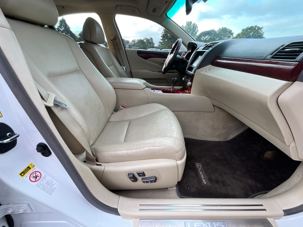 2010 Lexus LS