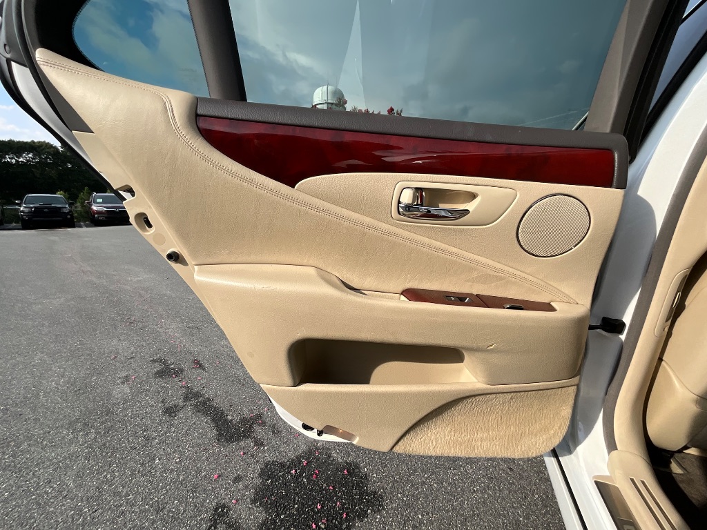 2010 Lexus LS