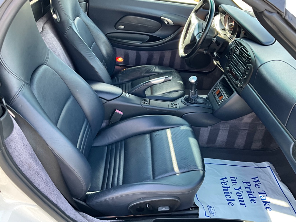 2001 Porsche Boxster photo