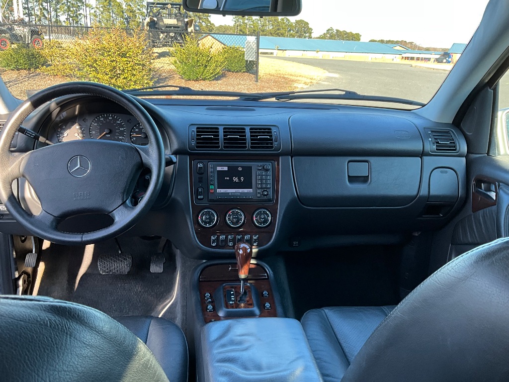 2003 Mercedes-Benz M-Class ML500 photo