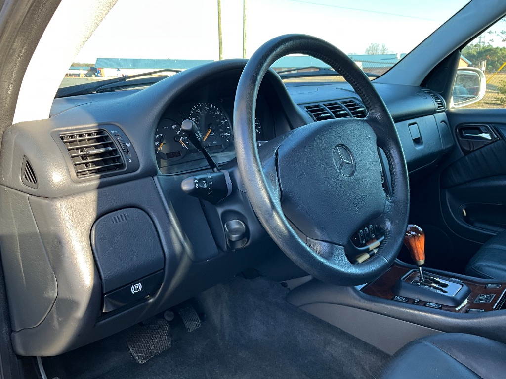 2003 Mercedes-Benz M-Class ML500 photo