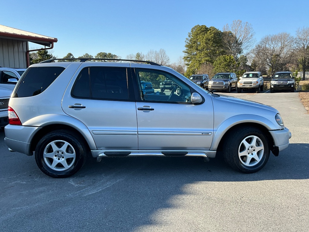 2003 Mercedes-Benz M-Class ML500 photo
