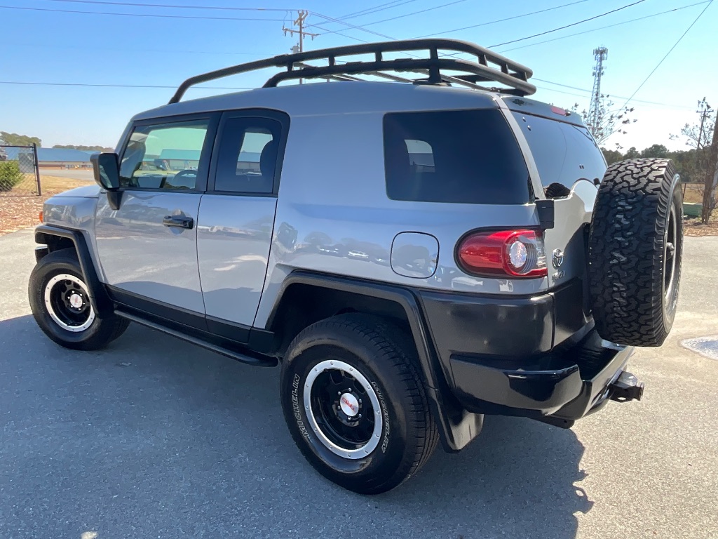 2013 Toyota FJ Cruiser photo