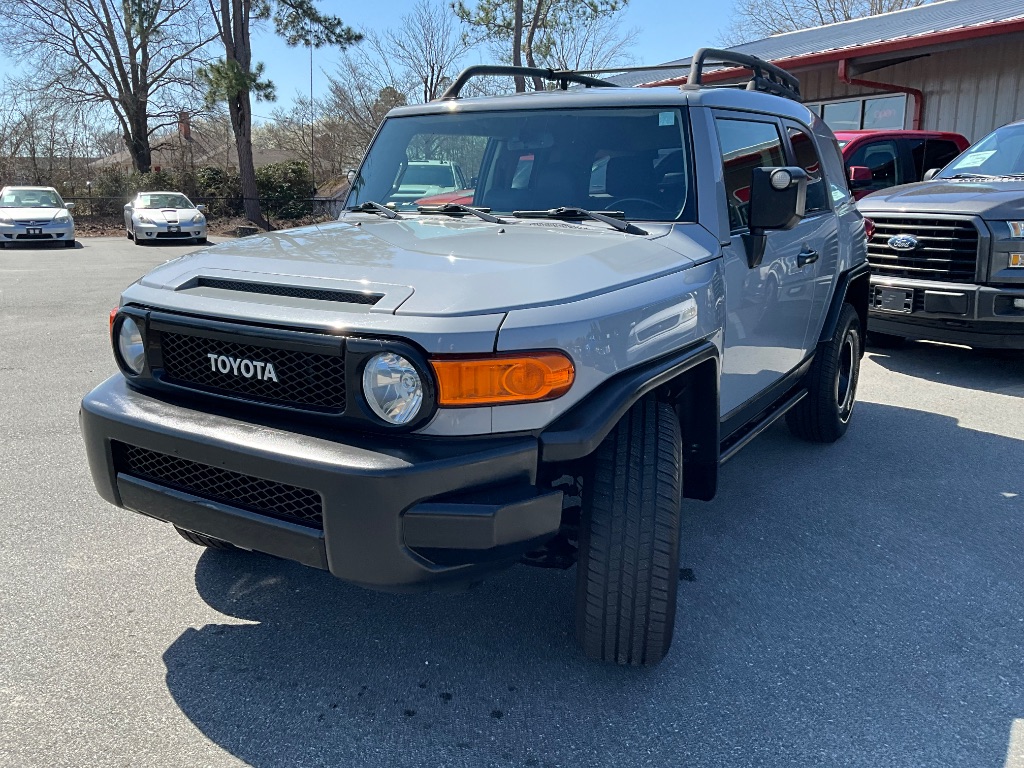 2013 Toyota FJ Cruiser photo