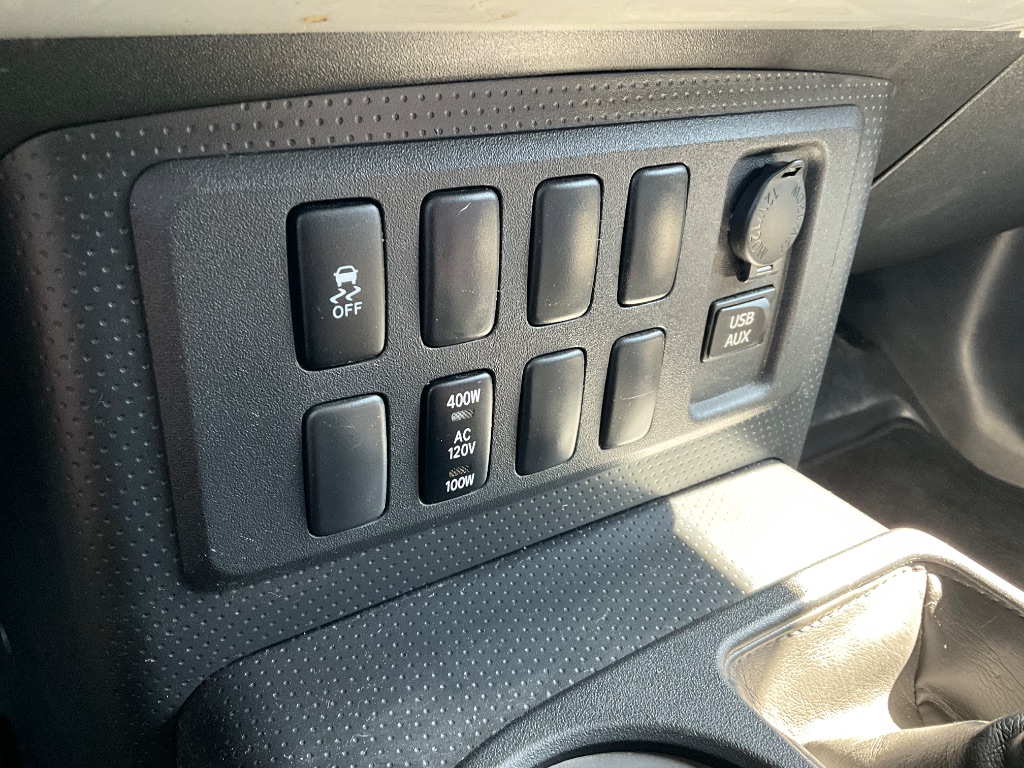 2013 Toyota FJ Cruiser photo